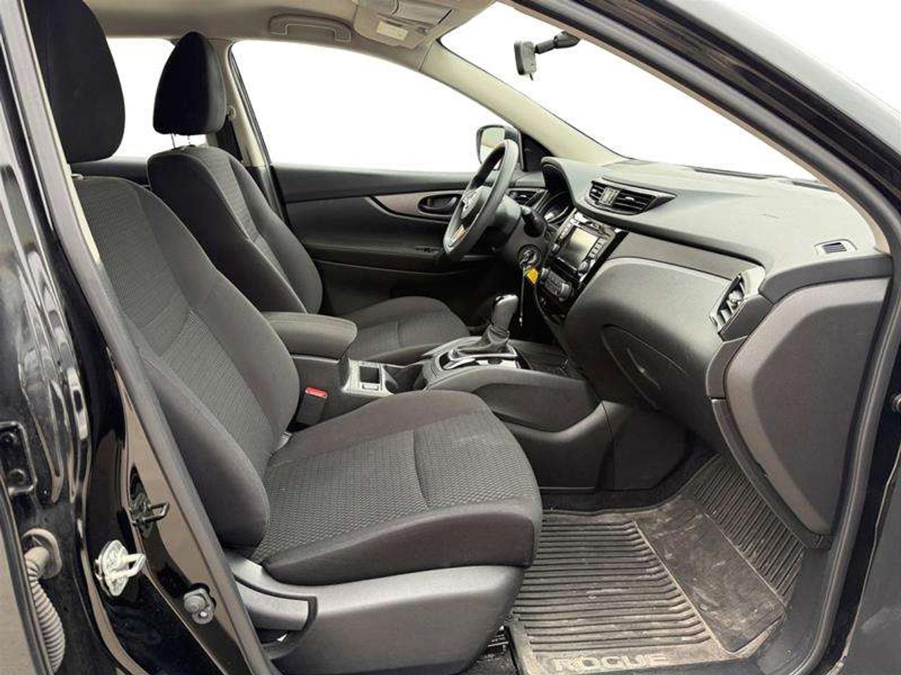 2019 Nissan Qashqai S FWD CVT Photo