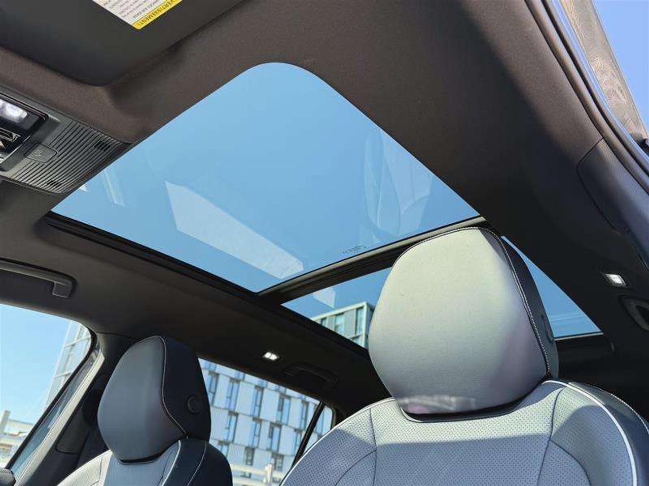 2026 Volkswagen Tiguan Highline Turbo R-Line 4MOTION Photo