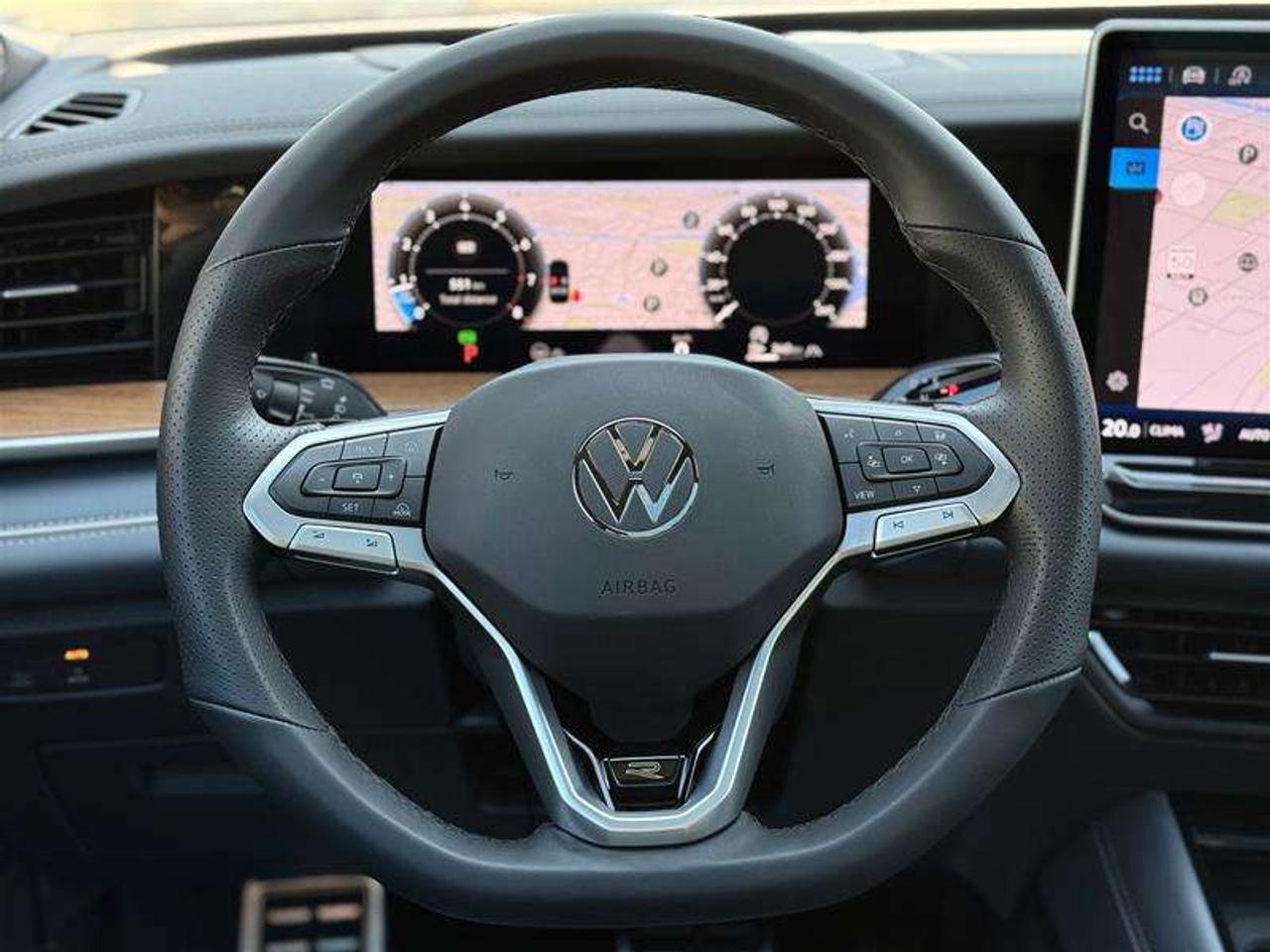 2026 Volkswagen Tiguan Highline Turbo R-Line 4MOTION Photo