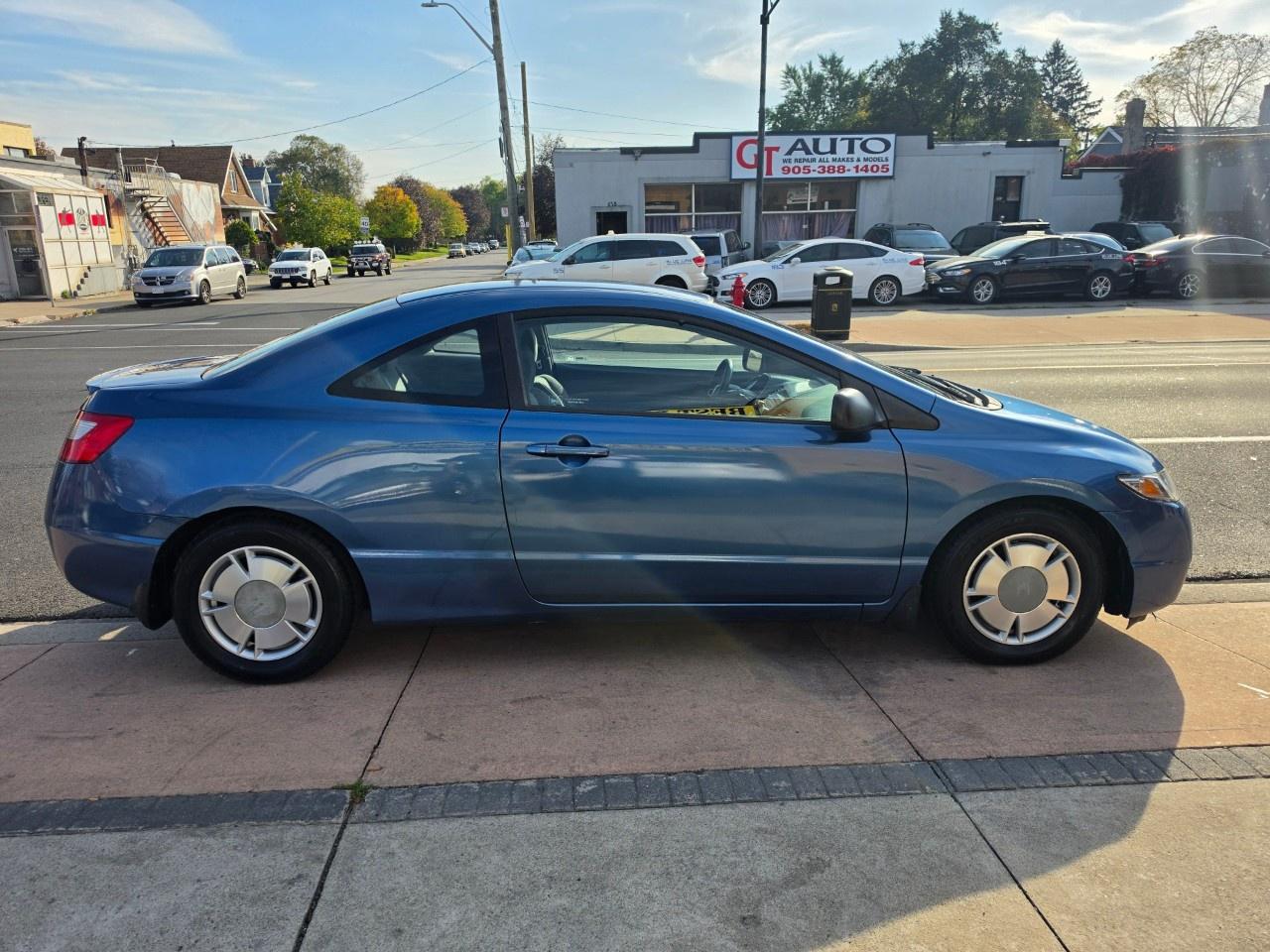 2009 Honda Civic Cpe DX-G Automatic Photo