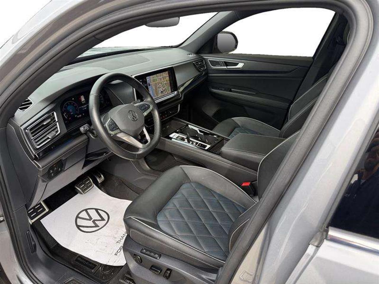 2025 Volkswagen Atlas Execline 2.0 TSI 4MOTION Photo