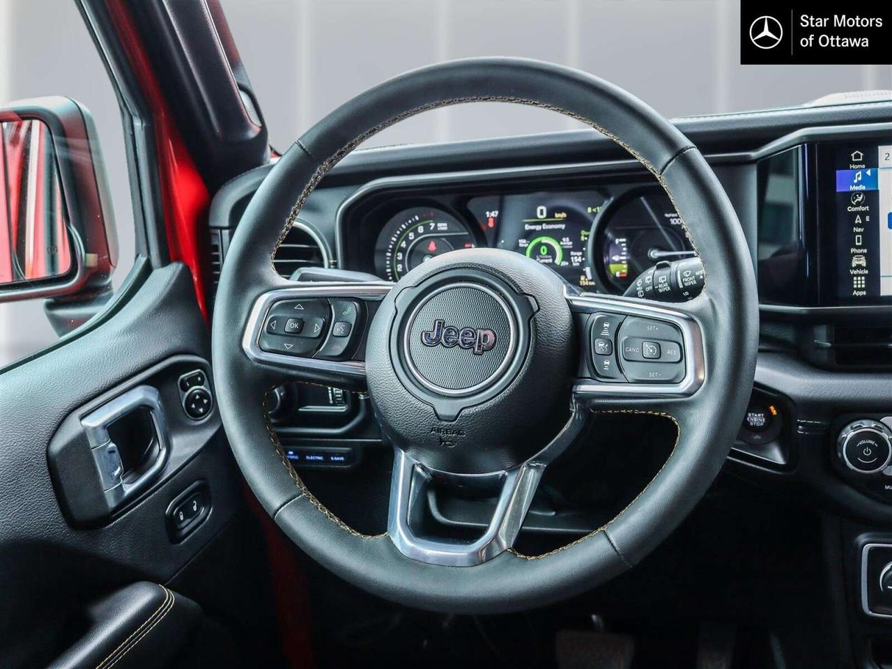 2024 Jeep Wrangler Sahara Photo