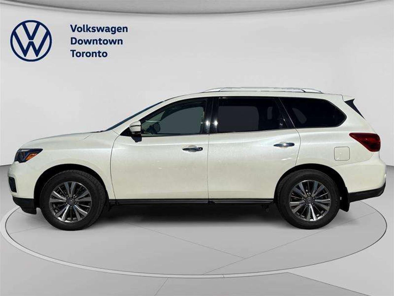 2018 Nissan Pathfinder SL Premium V6 4x4 at Photo5