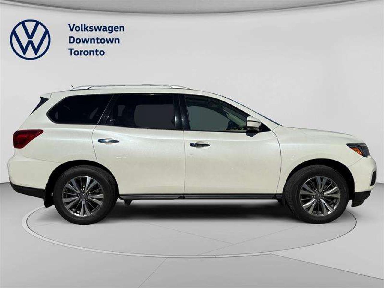 2018 Nissan Pathfinder SL Premium V6 4x4 at Photo