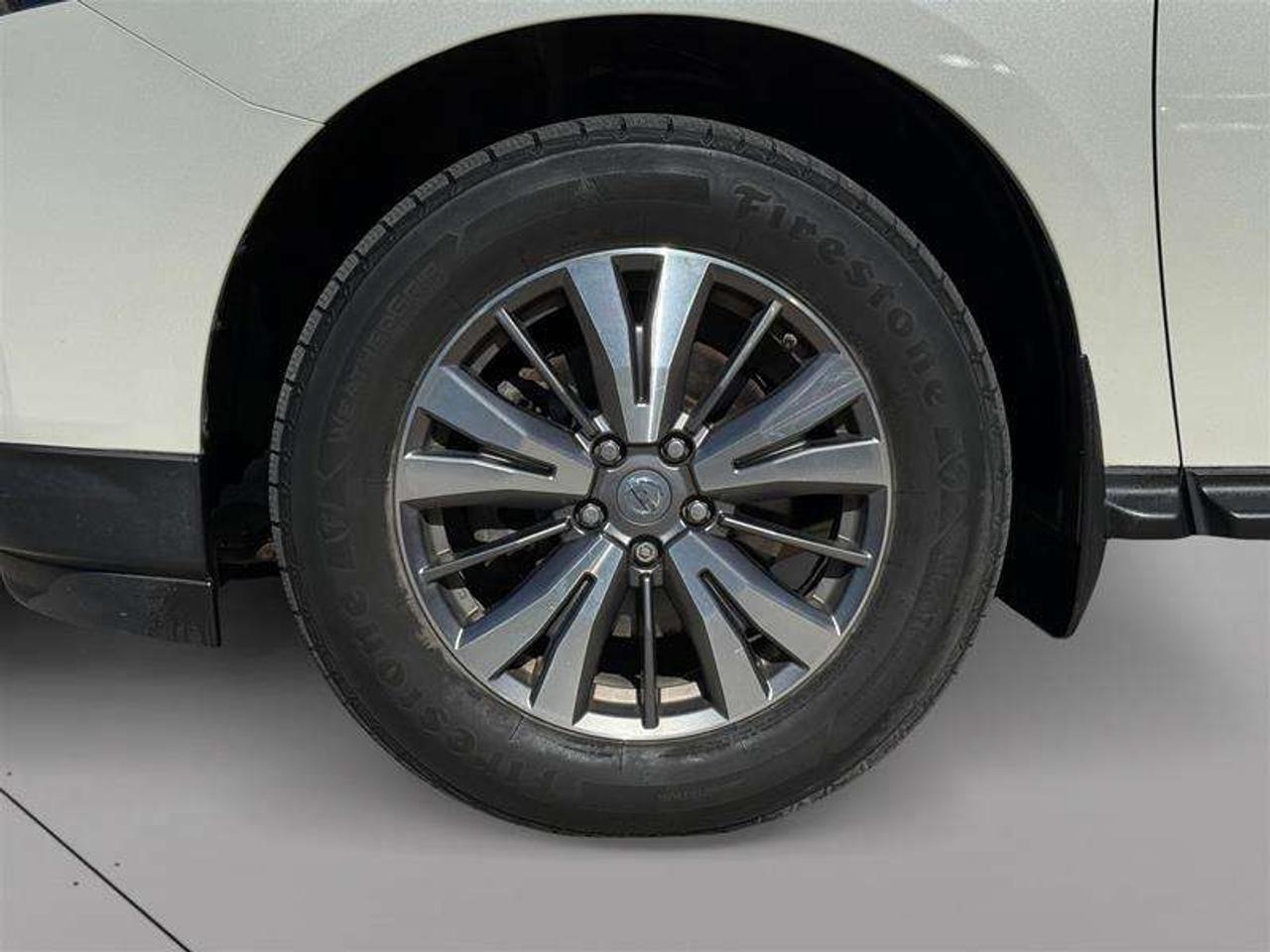 2018 Nissan Pathfinder SL Premium V6 4x4 at Photo