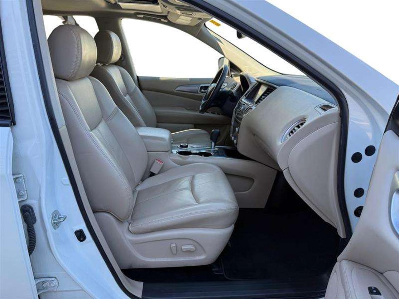 2018 Nissan Pathfinder SL Premium V6 4x4 at Photo