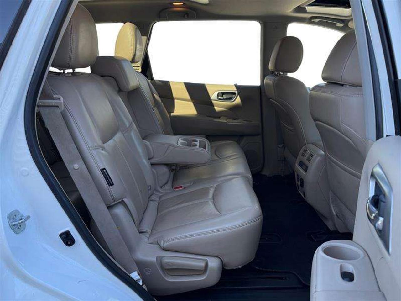 2018 Nissan Pathfinder SL Premium V6 4x4 at Photo