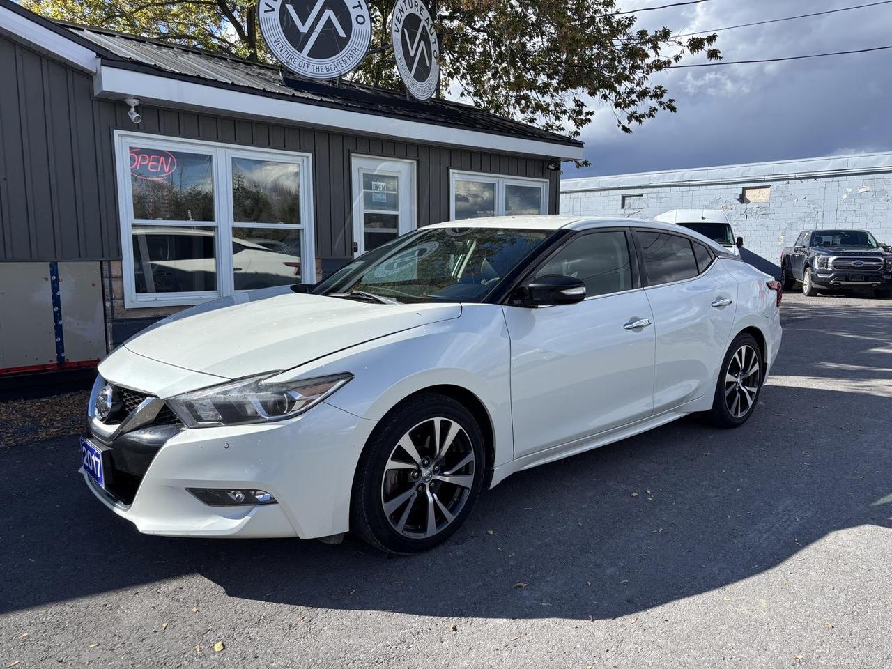 2017 Nissan Maxima  Photo