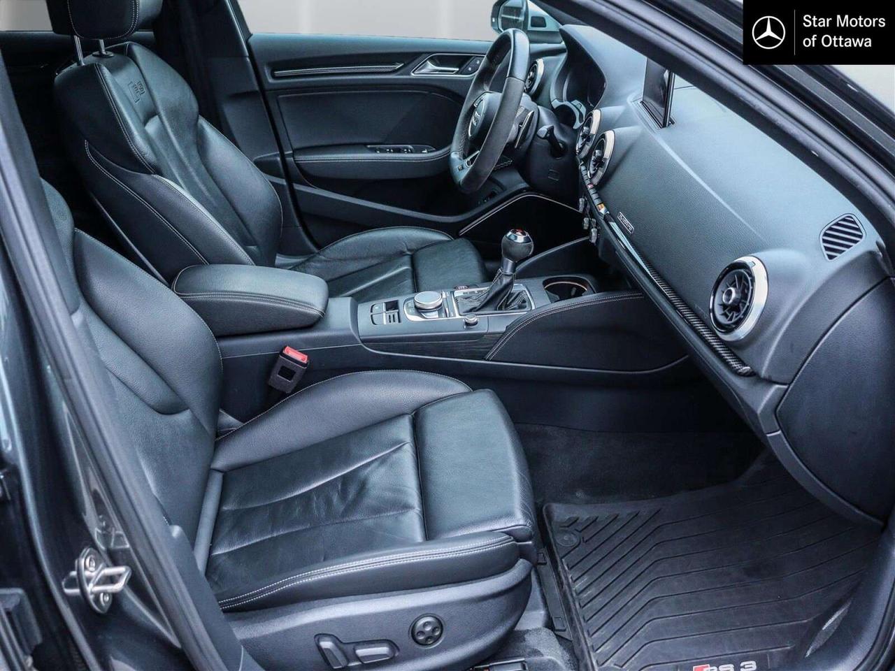2019 Audi RS3 BASE Photo0