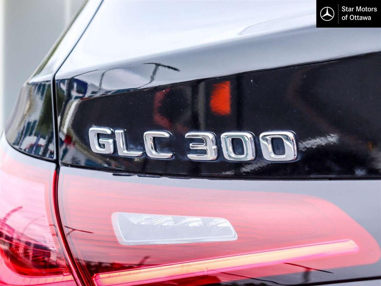 2025 Mercedes-Benz GLC GLC 300 Photo