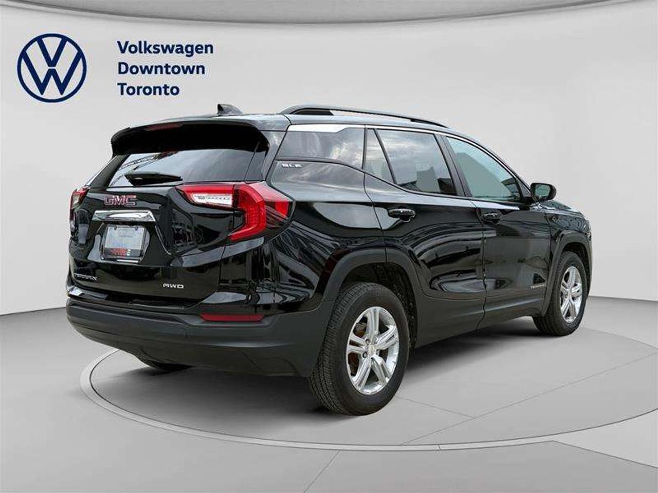 2024 GMC Terrain AWD SLE Photo4