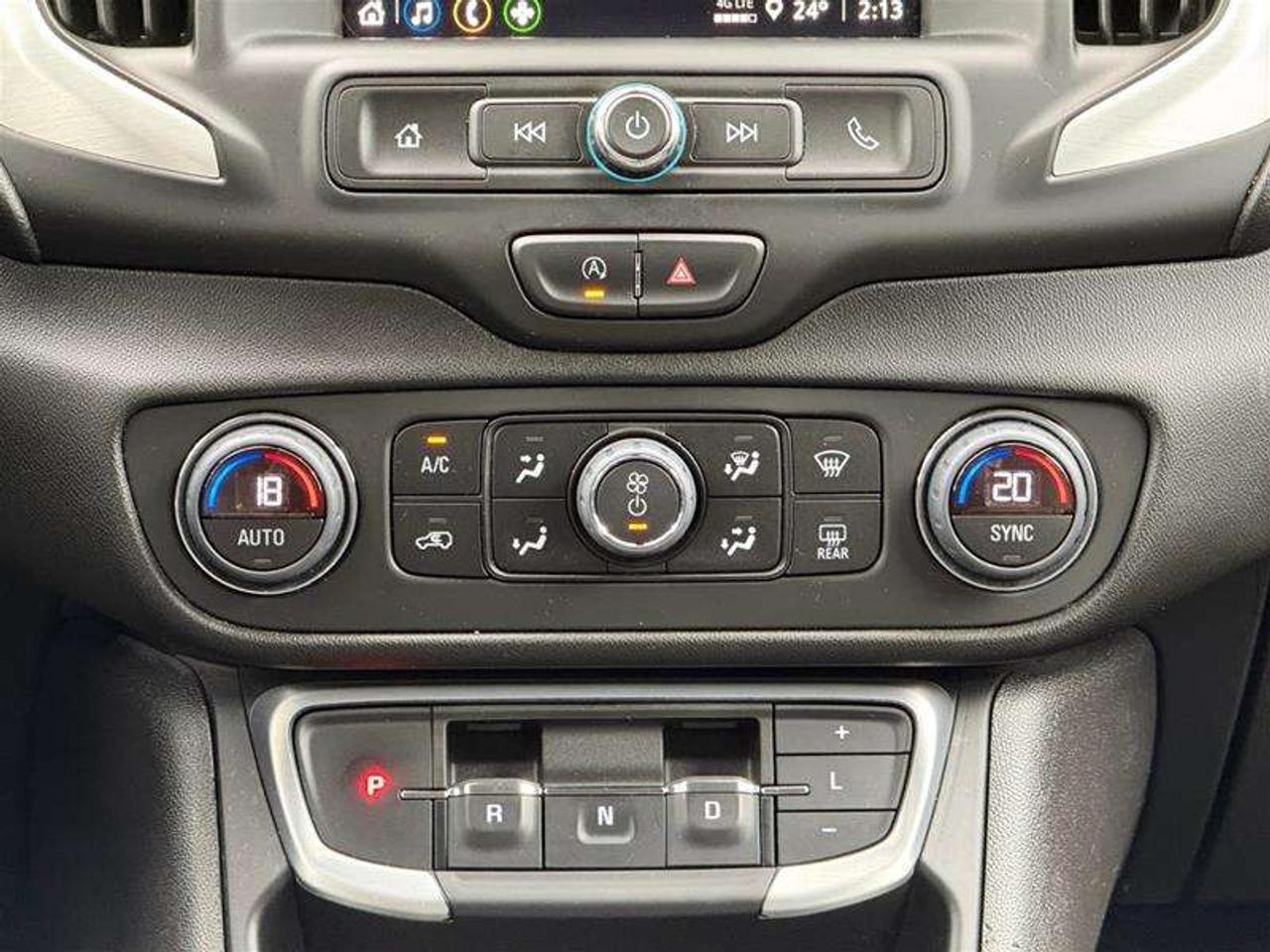 2024 GMC Terrain AWD SLE Photo