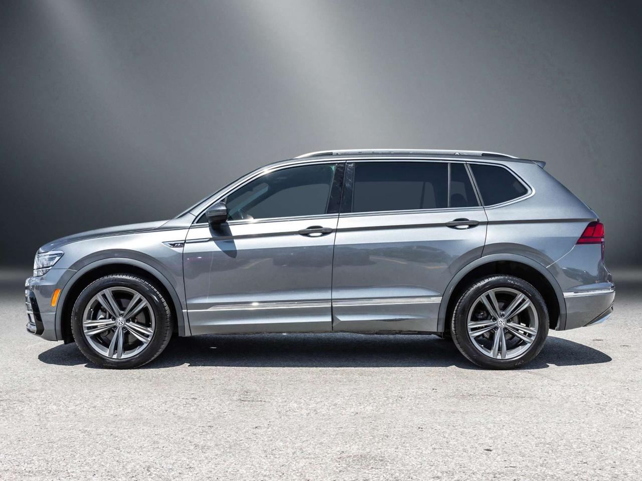 2021 Volkswagen Tiguan Highline 4MOTION   Panoramic Roof   Carplay   Leather   Clean Carfax Photo