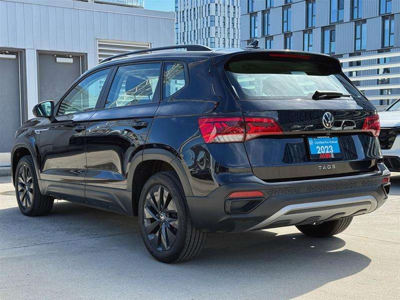 2023 Volkswagen Taos Trendline 1.5T 8sp at w/ Tip Photo