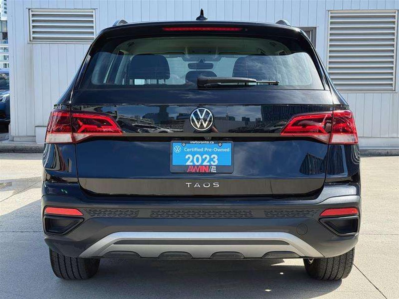 2023 Volkswagen Taos Trendline 1.5T 8sp at w/ Tip Photo