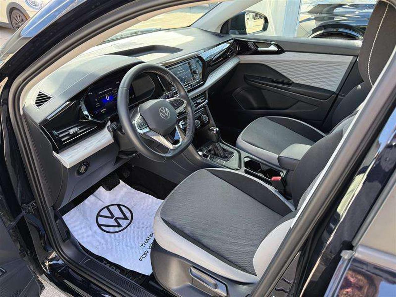 2023 Volkswagen Taos Trendline 1.5T 8sp at w/ Tip Photo