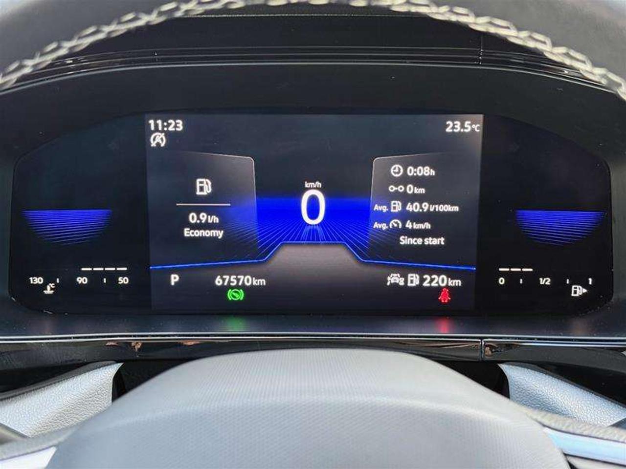 2023 Volkswagen Taos Trendline 1.5T 8sp at w/ Tip Photo