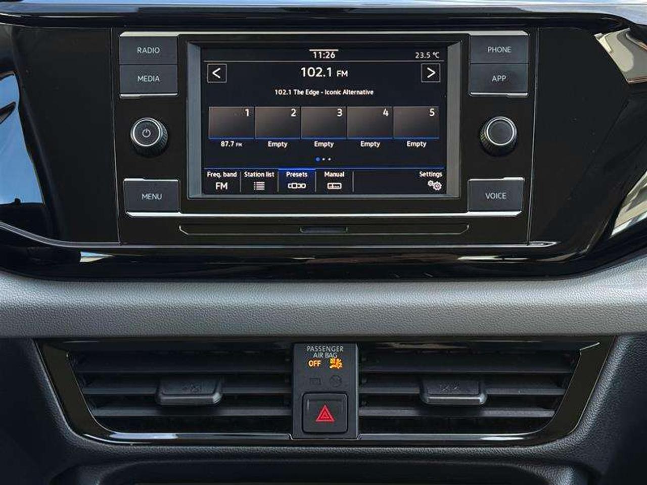 2023 Volkswagen Taos Trendline 1.5T 8sp at w/ Tip Photo