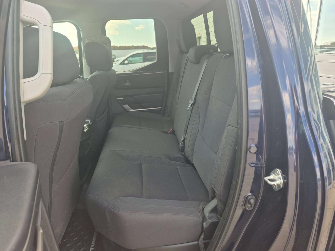 2023 Toyota Tundra TRD OFF ROAD Photo3