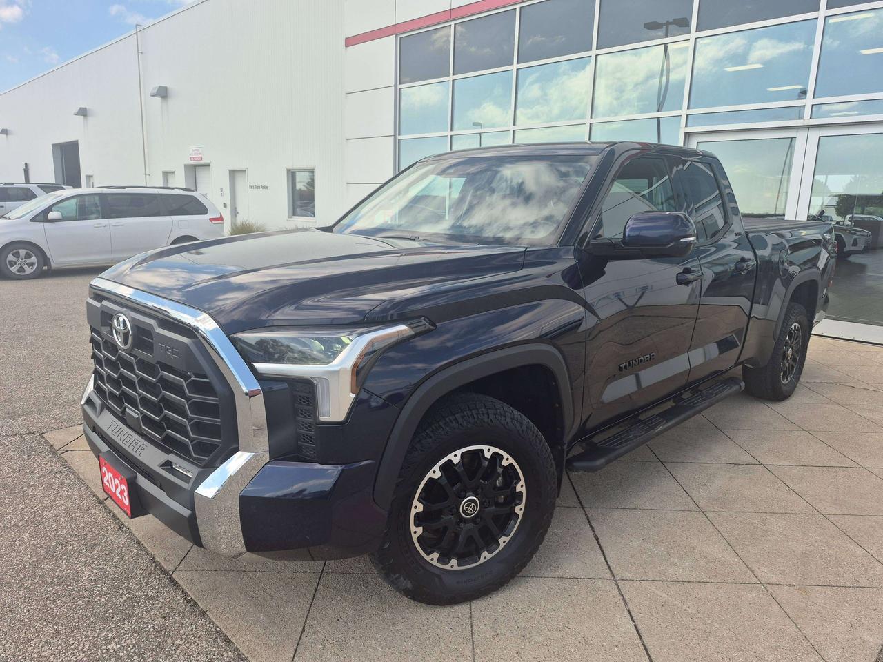 2023 Toyota Tundra TRD OFF ROAD Photo0