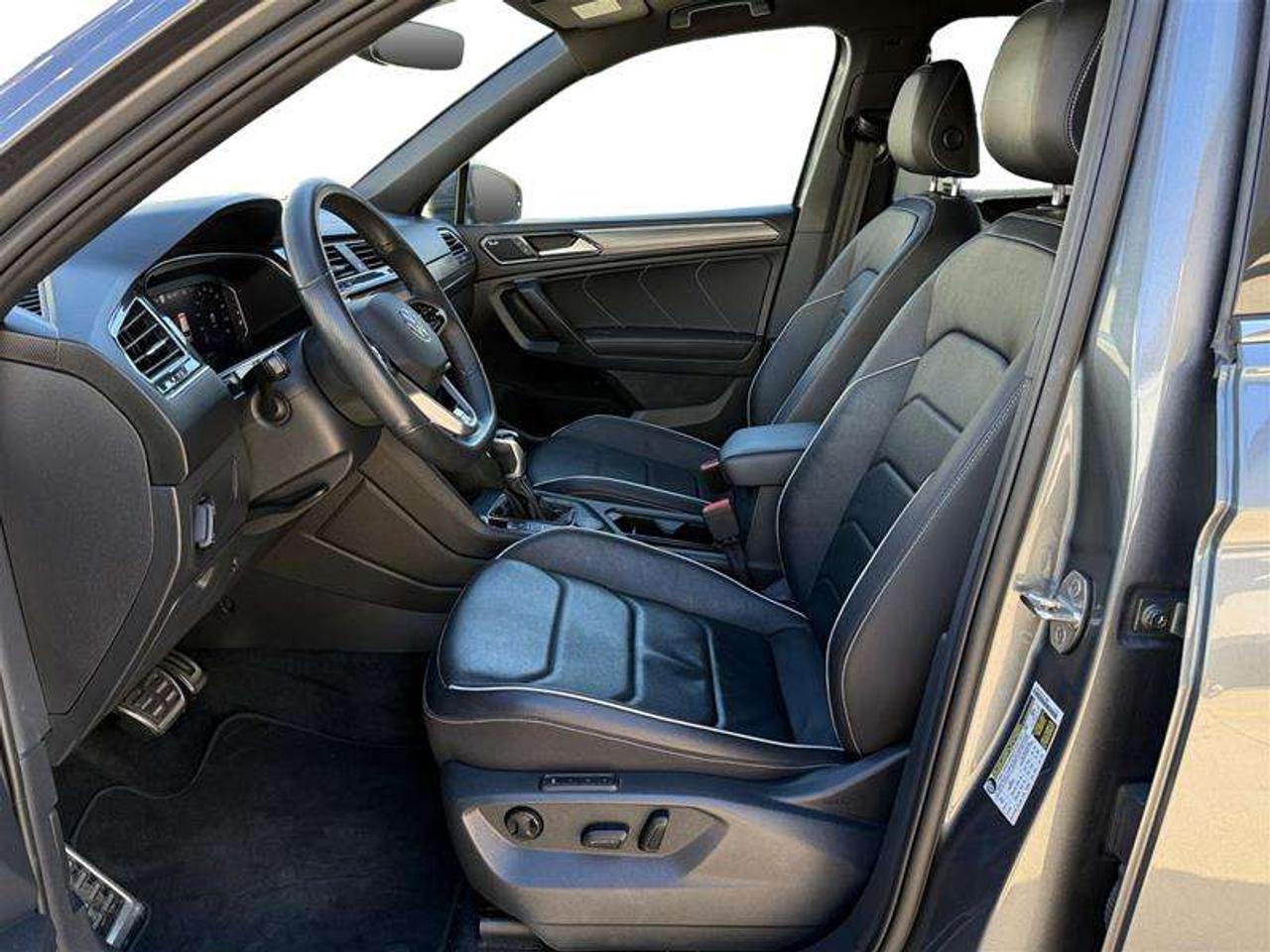 2022 Volkswagen Tiguan Highline 2.0T 8sp at w/Tip 4M Photo