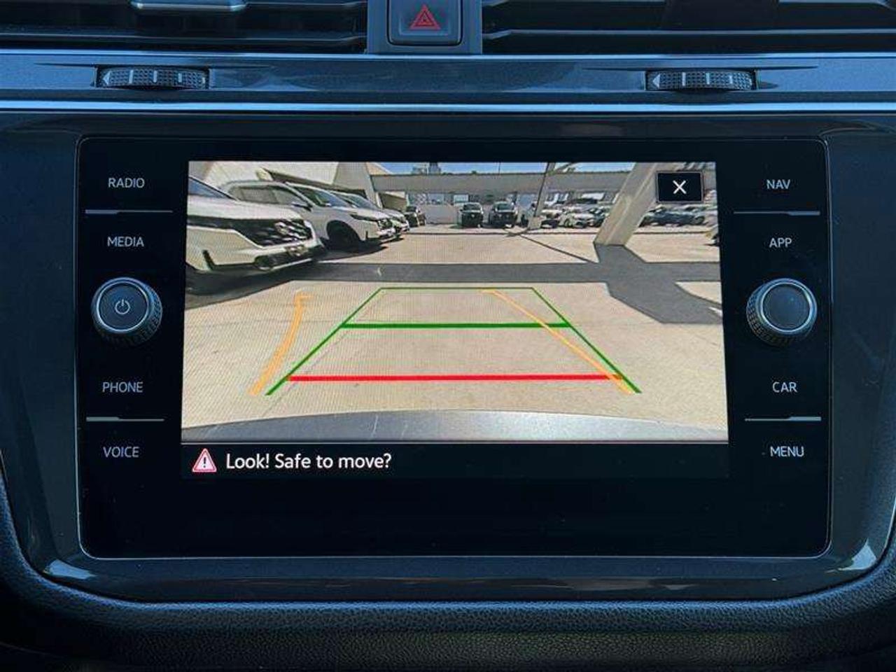 2022 Volkswagen Tiguan Highline 2.0T 8sp at w/Tip 4M Photo