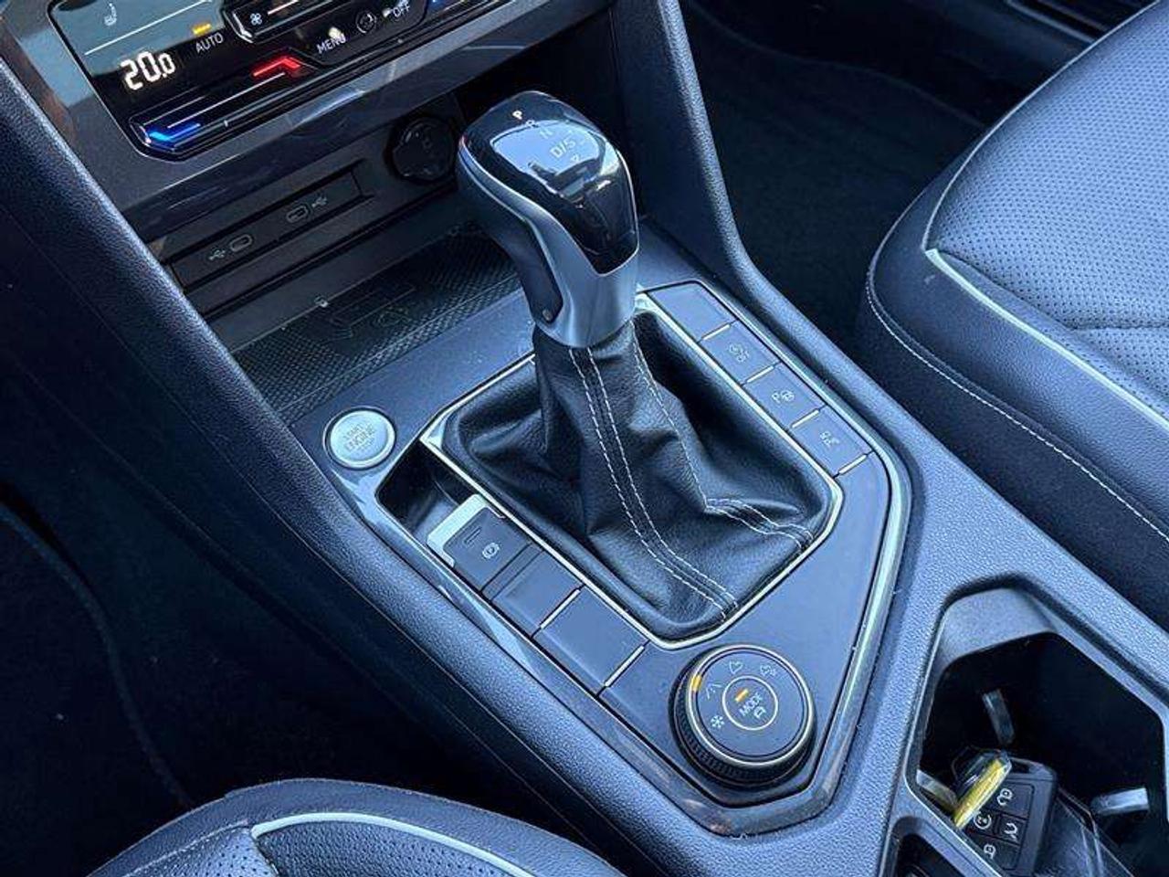 2022 Volkswagen Tiguan Highline 2.0T 8sp at w/Tip 4M Photo