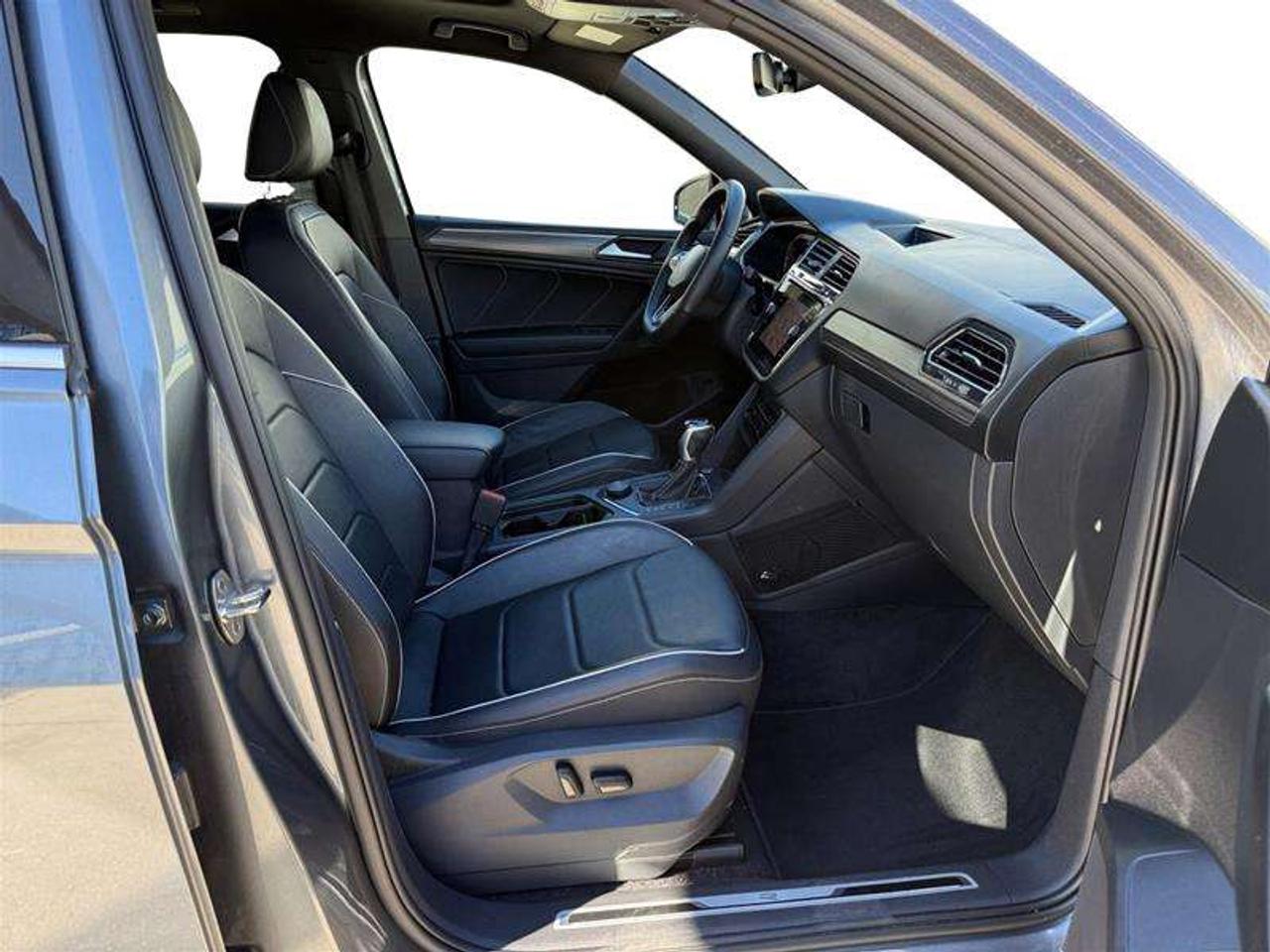 2022 Volkswagen Tiguan Highline 2.0T 8sp at w/Tip 4M Photo