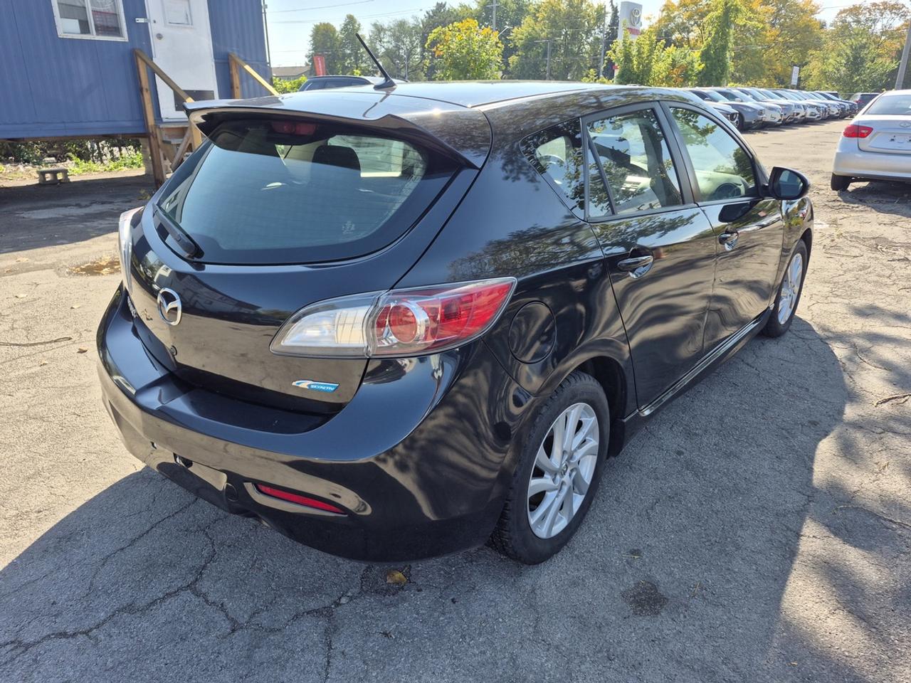 2012 Mazda MAZDA3 i Touring Photo