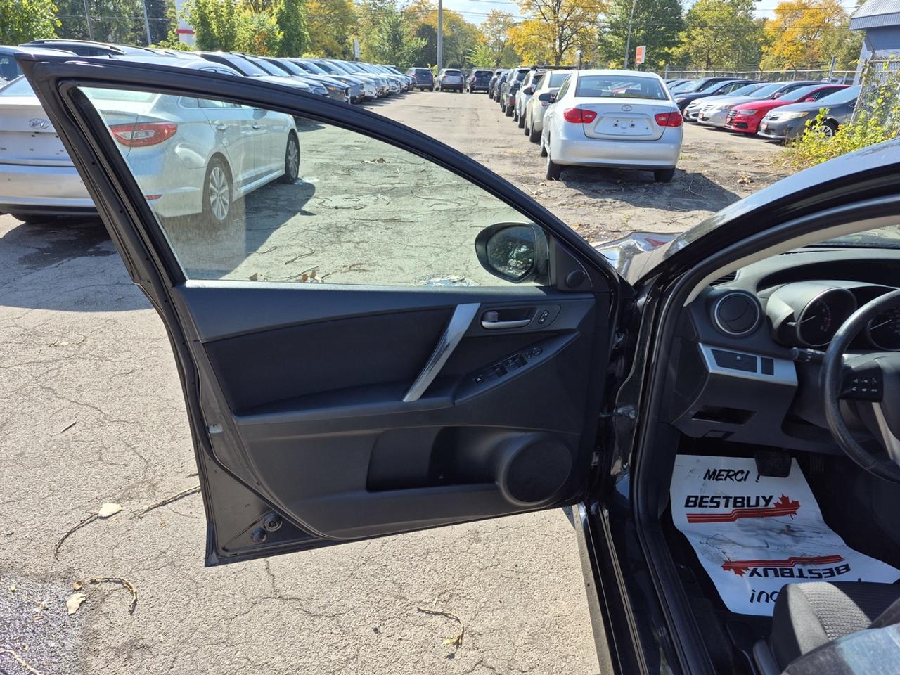 2012 Mazda MAZDA3 i Touring Photo