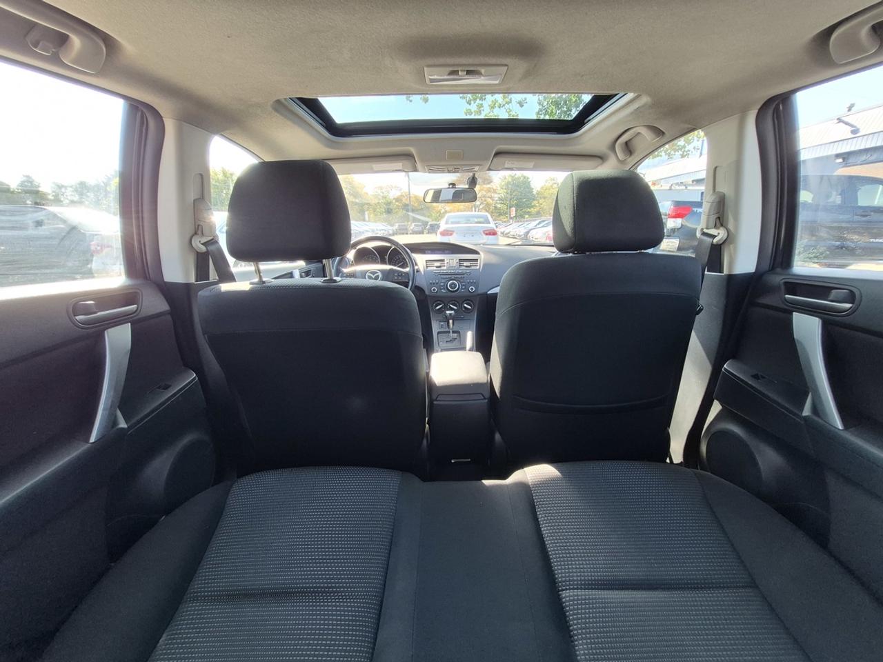 2012 Mazda MAZDA3 i Touring Photo