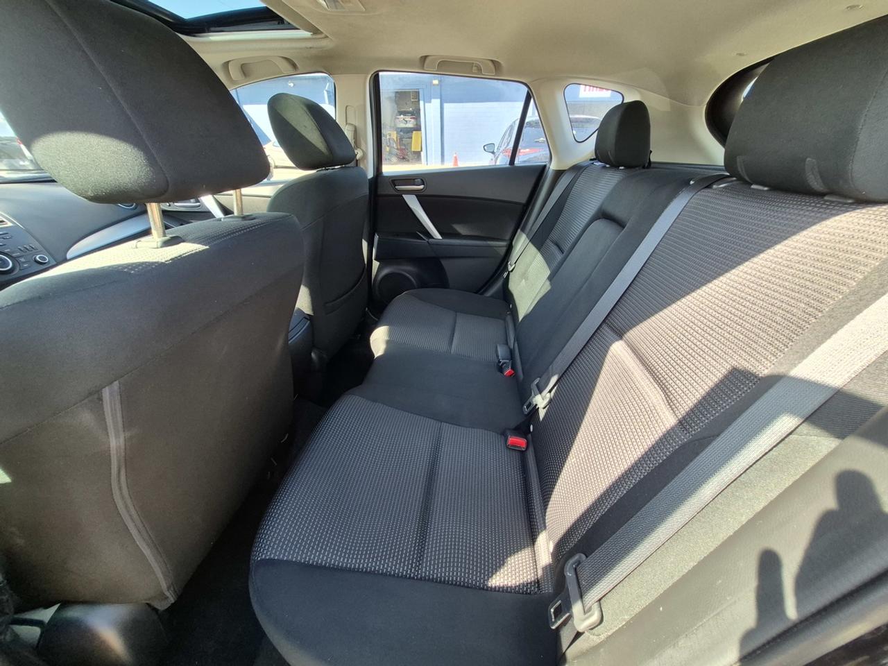 2012 Mazda MAZDA3 i Touring Photo