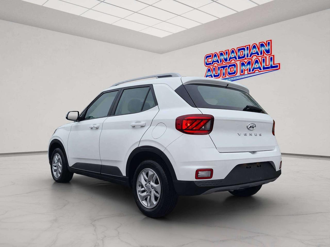 2025 Hyundai Venue PREFERRED, HTD. SEATS, A/C, APPLE/ANDROID, 45K! Photo