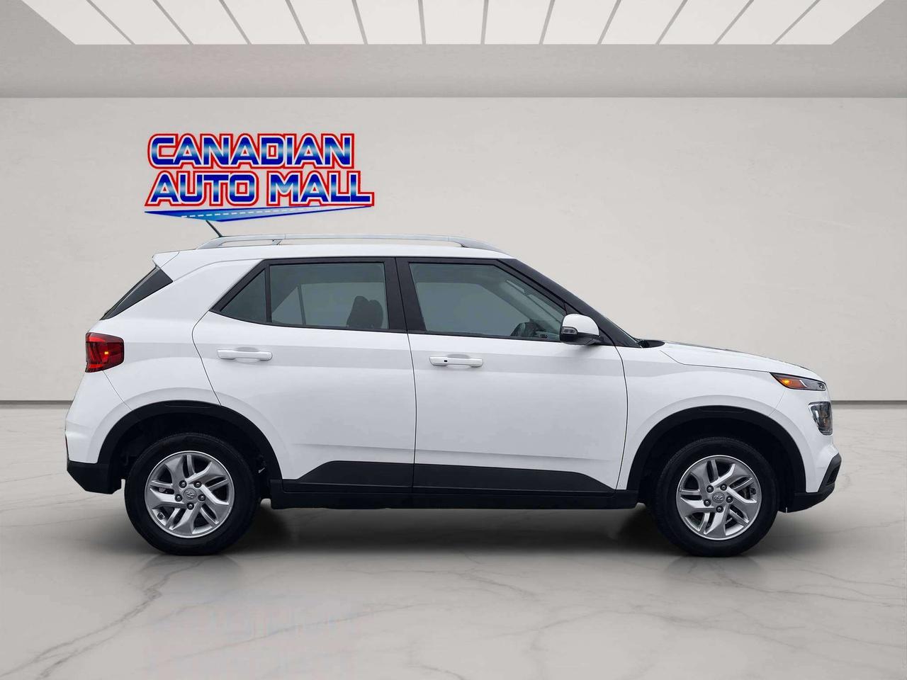 2025 Hyundai Venue PREFERRED, HTD. SEATS, A/C, APPLE/ANDROID, 45K! Photo