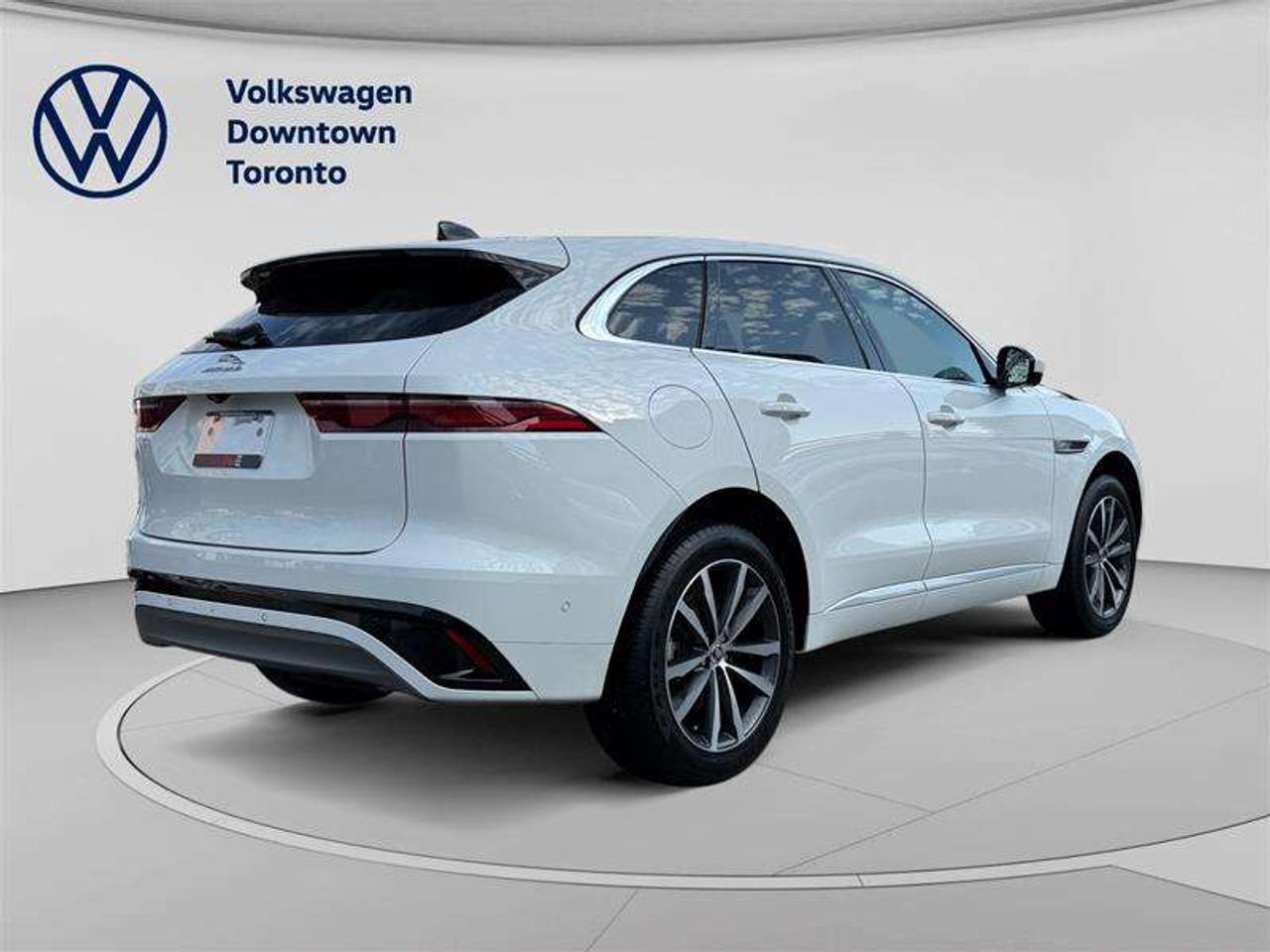 2024 Jaguar F-PACE P250 R-Dynamic S Photo