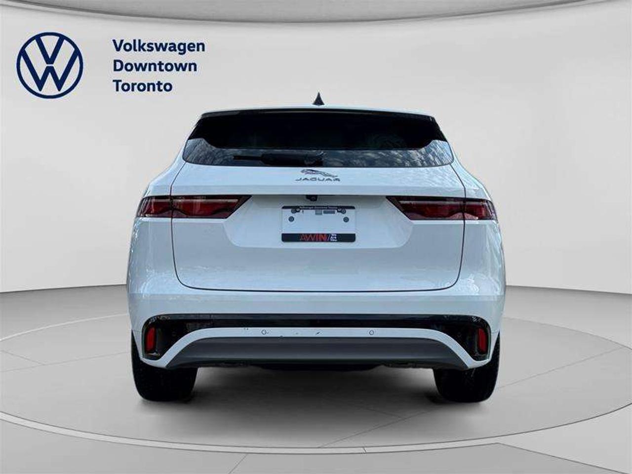 2024 Jaguar F-PACE P250 R-Dynamic S Photo