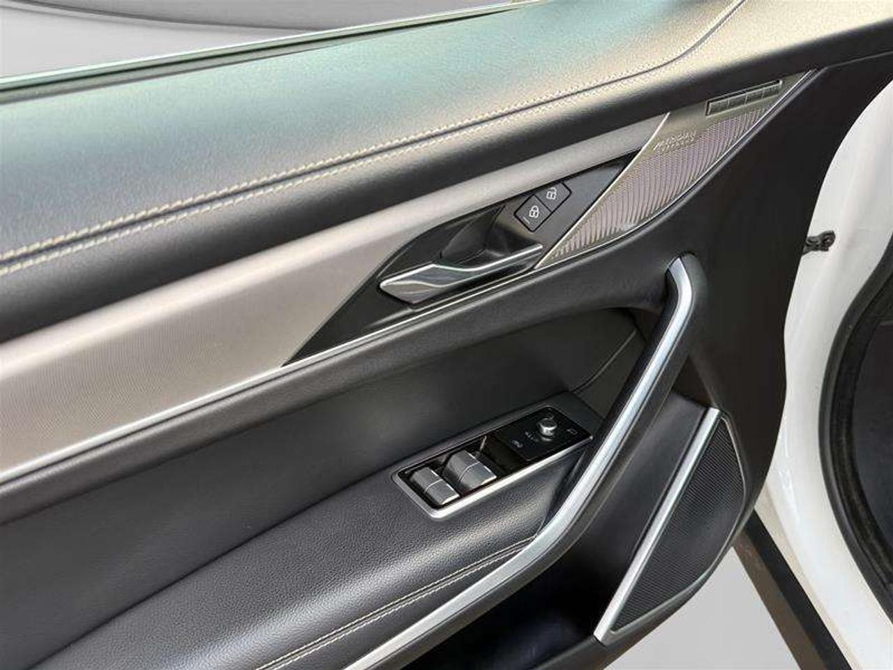 2024 Jaguar F-PACE P250 R-Dynamic S Photo