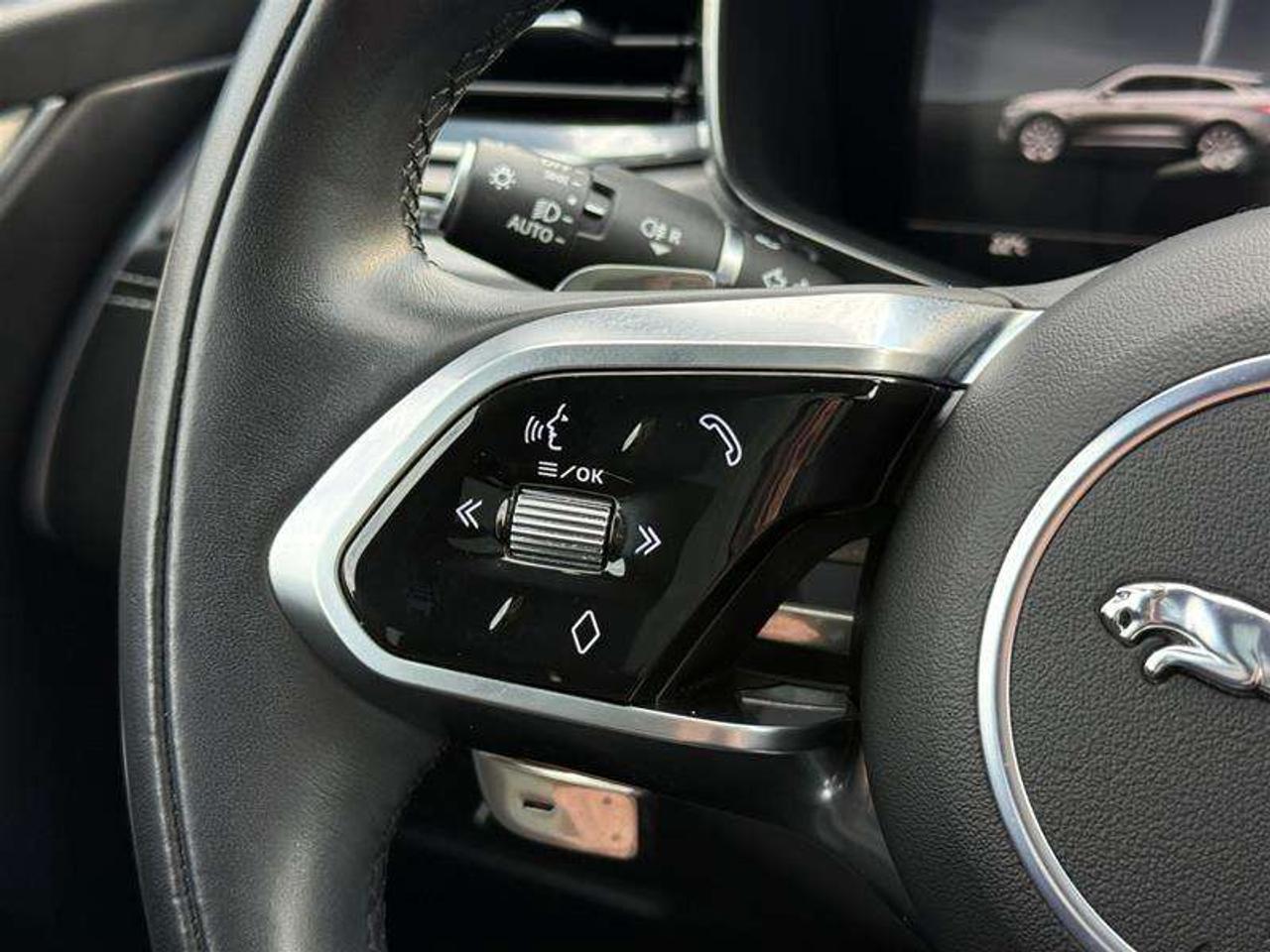 2024 Jaguar F-PACE P250 R-Dynamic S Photo