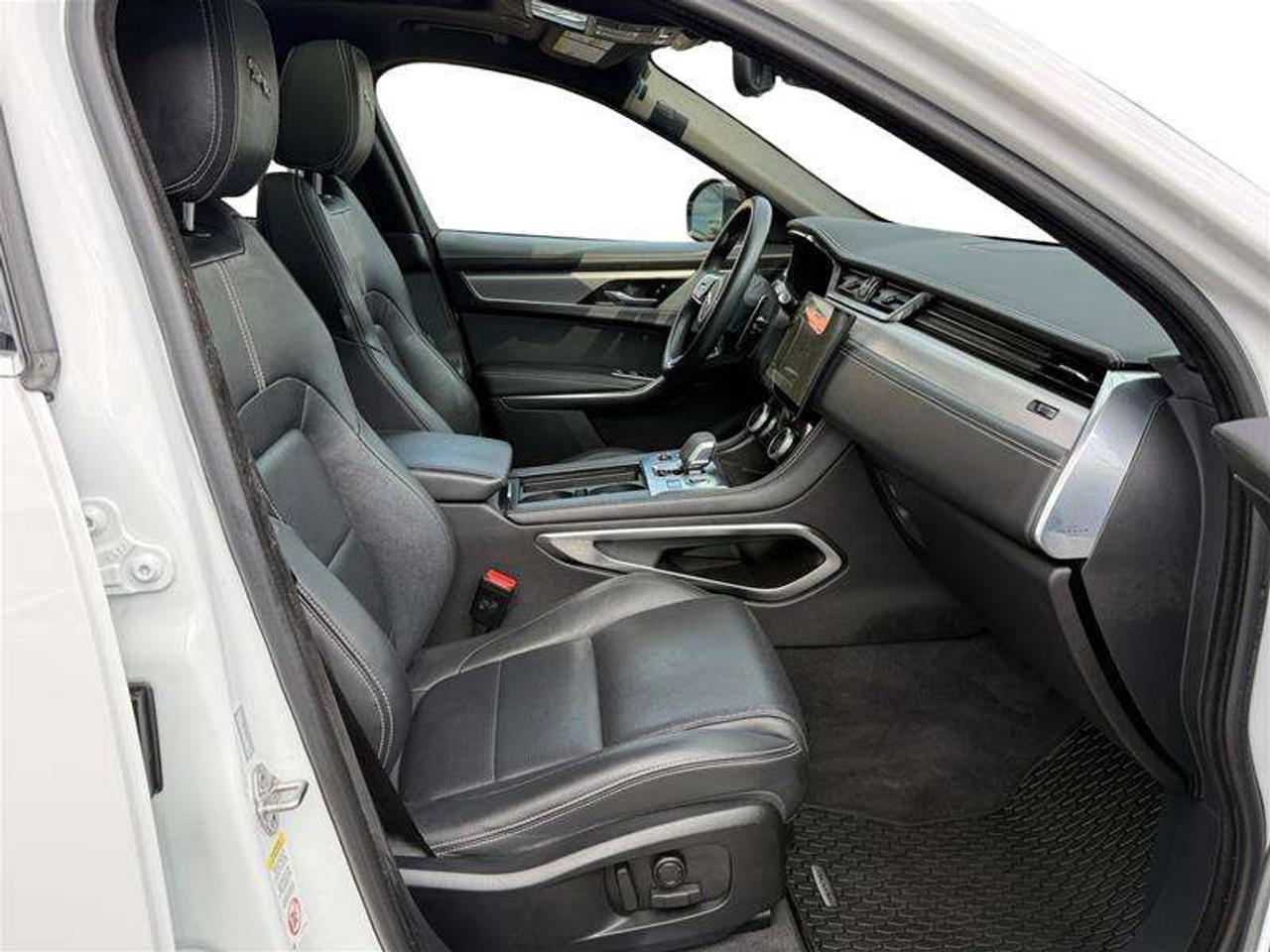 2024 Jaguar F-PACE P250 R-Dynamic S Photo