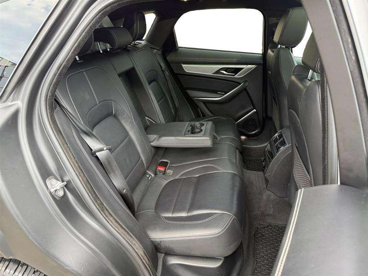2024 Jaguar F-PACE P250 R-Dynamic S Photo