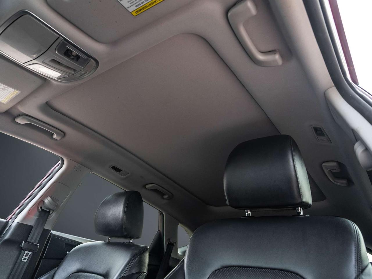 2020 Hyundai Tucson Limited AWD   Panoramic Roof   Nav   Carplay   Clean Carfax Photo