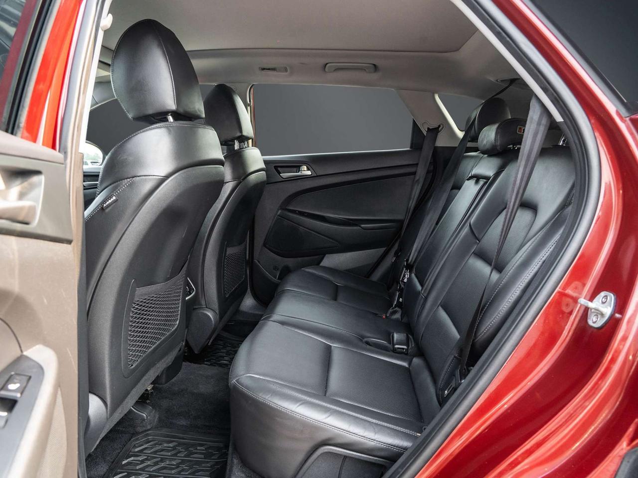 2020 Hyundai Tucson Limited AWD   Panoramic Roof   Nav   Carplay   Clean Carfax Photo
