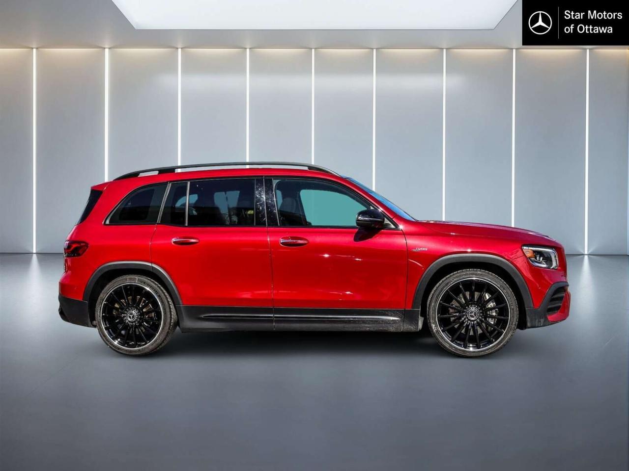 2022 Mercedes-Benz GLB 4MATIC Photo