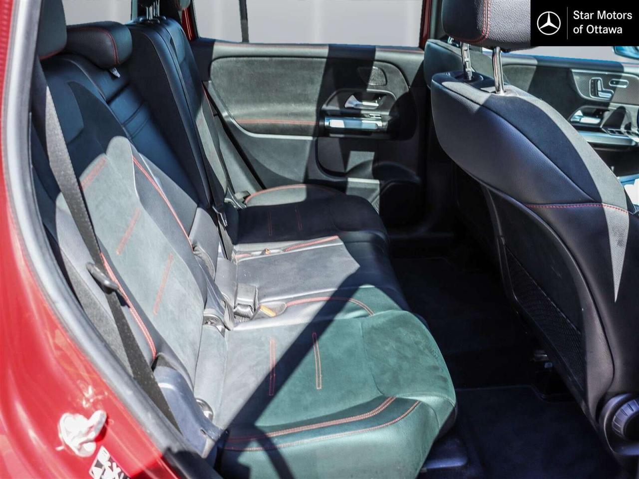 2022 Mercedes-Benz GLB 4MATIC Photo