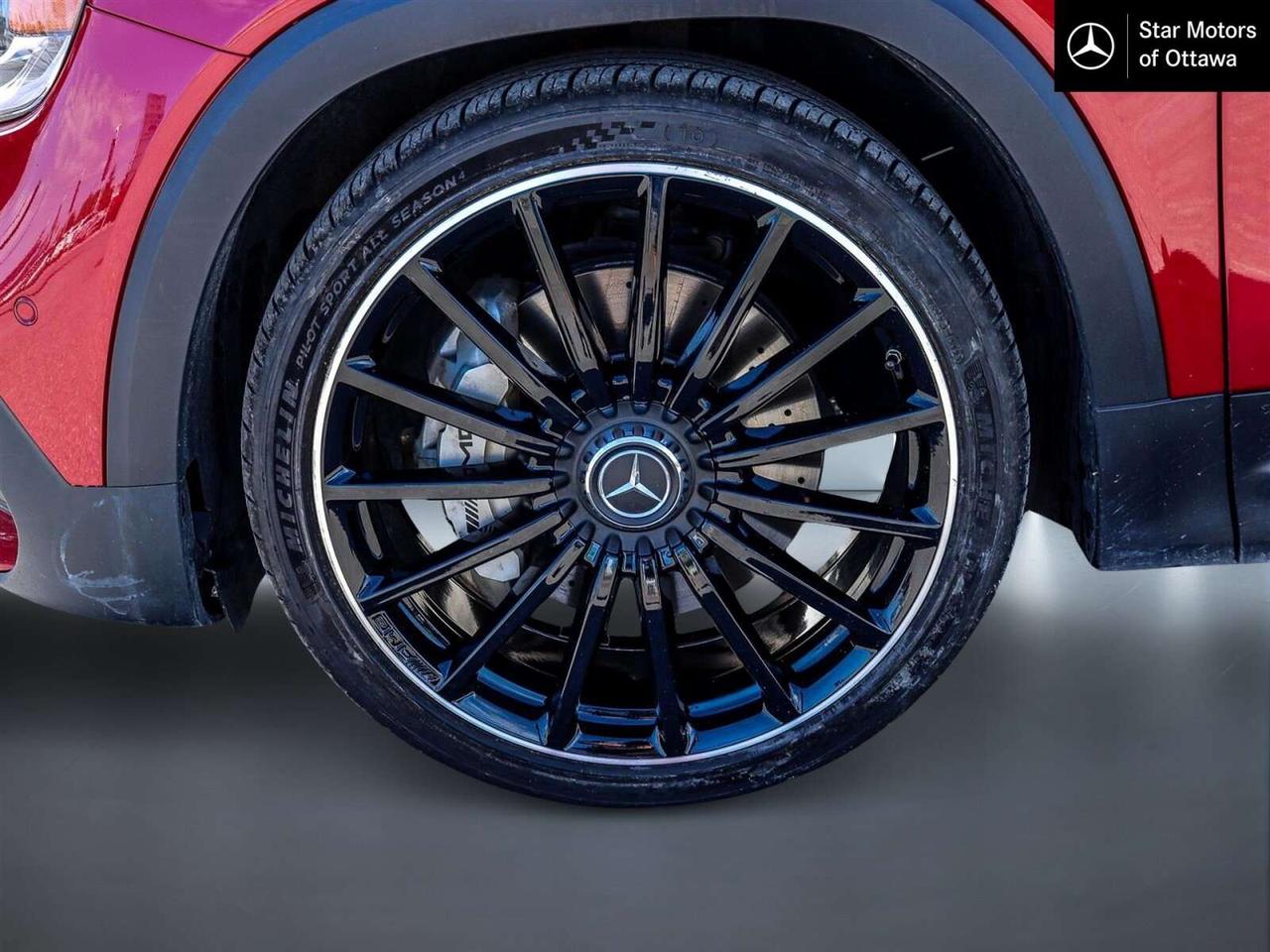 2022 Mercedes-Benz GLB 4MATIC Photo