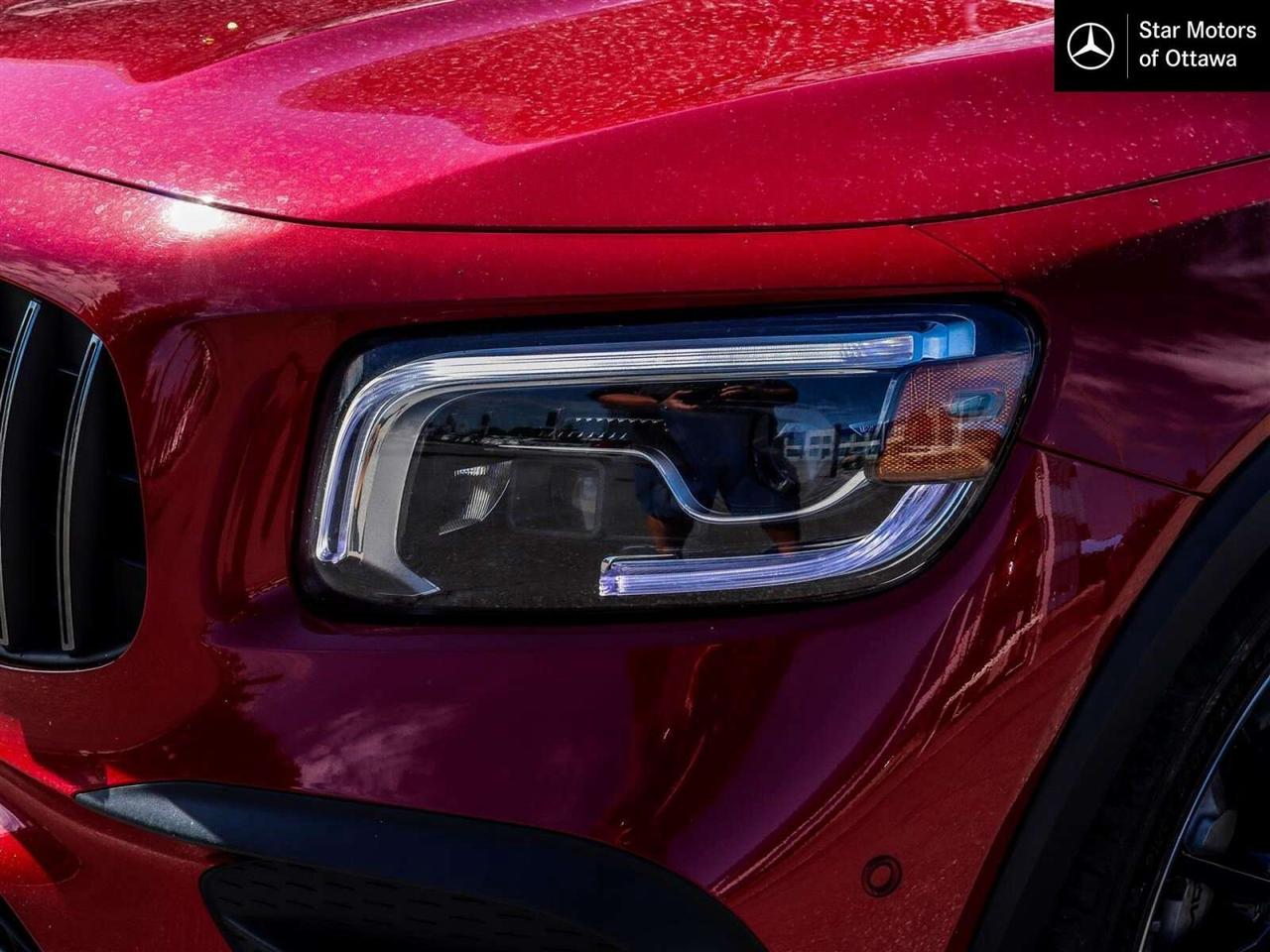 2022 Mercedes-Benz GLB 4MATIC Photo