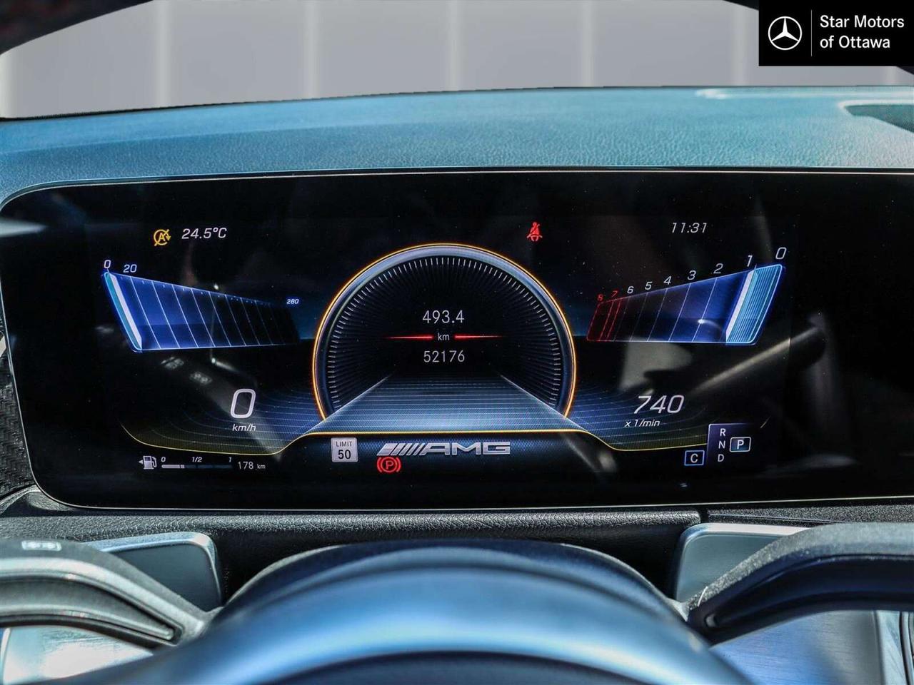 2022 Mercedes-Benz GLB 4MATIC Photo