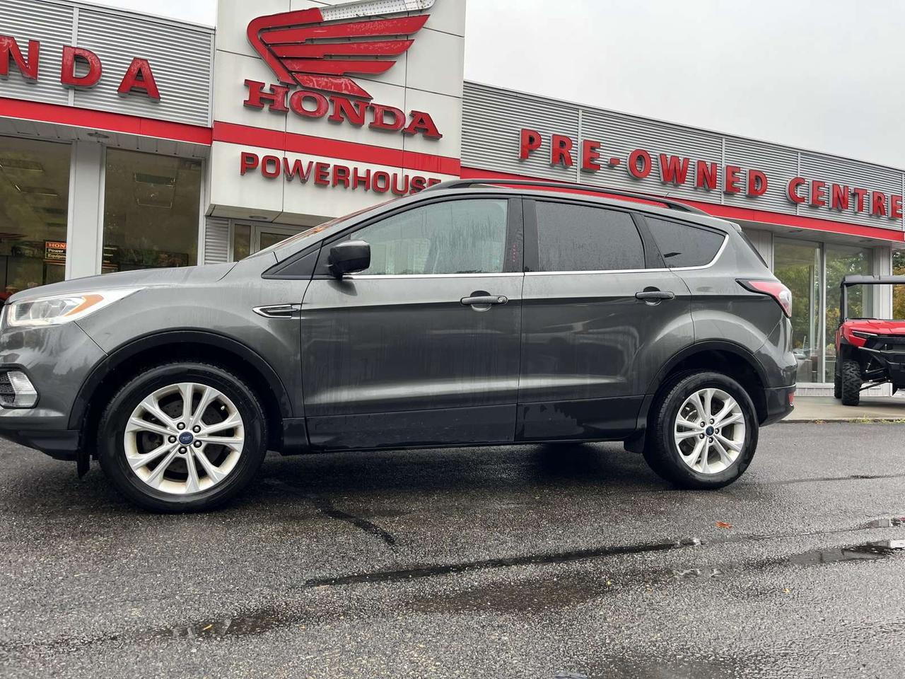 2017 Ford Escape SE Photo