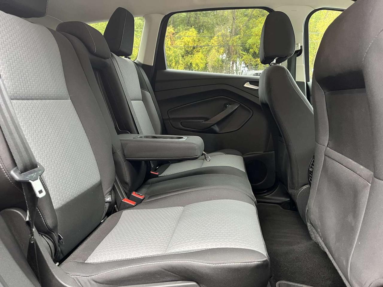 2017 Ford Escape SE Photo