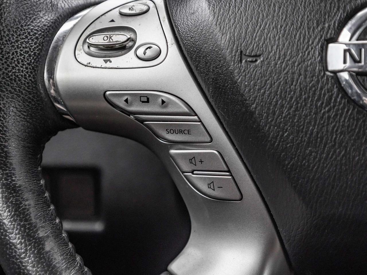 2018 Nissan Murano AWD SV   Panoramic Roof   CLEAN Carfax Photo